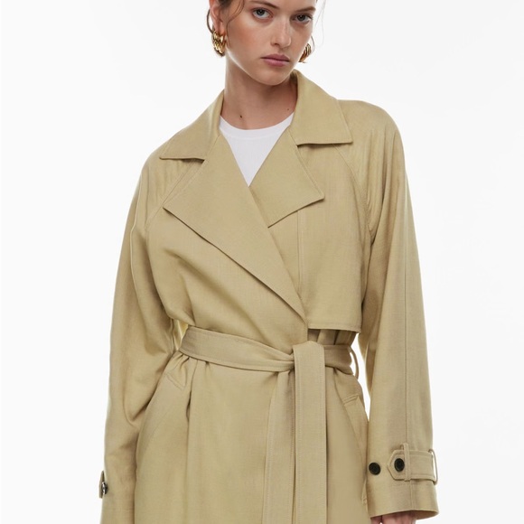 BNWT Aritzia Trench Coat - Picture 5 of 10